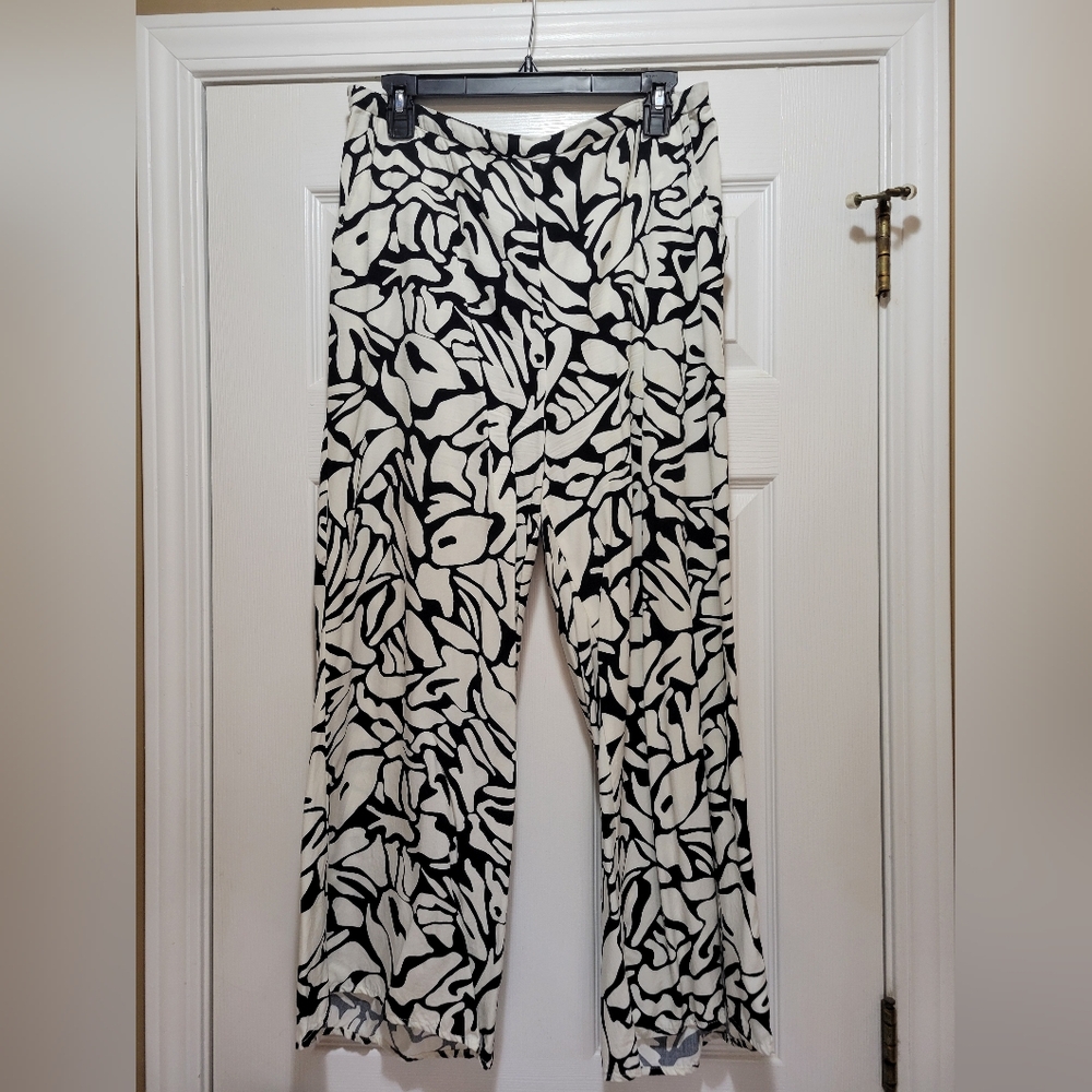 Nordstrom Monochrome Floral Wide Leg Pants